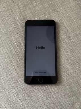 Apple iPhone 7 plus 32GB - Black - Unlocked Smartphone